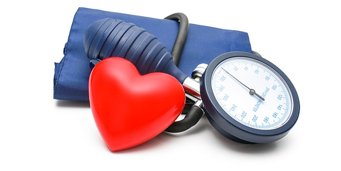 Imate povišeni krvni tlak? Evo kako ga prirodno i jednostavno možete sniziti
