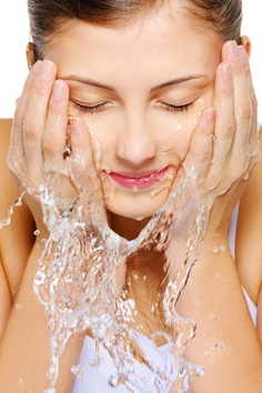 Zaggora washing face