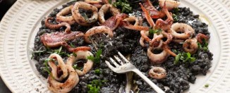 Crni rižoto sa lignjama