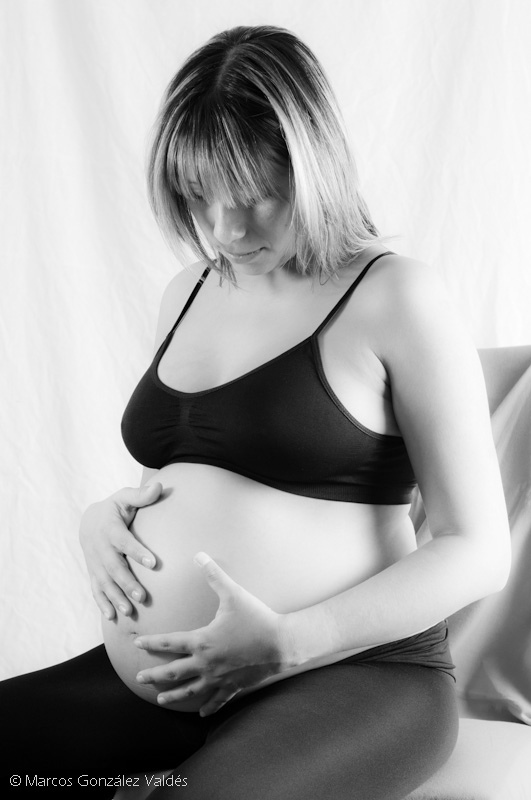 trudnica i stomak