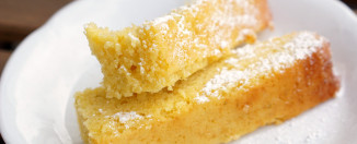 Kolač sa maslinovim uljem, bademima i limunom