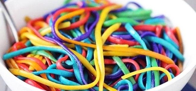 make-your-own-super-cheap-and-simple-rainbow-colored-pasta.w654