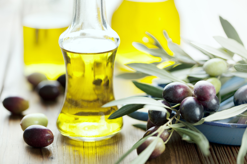 http://www.dreamstime.com/royalty-free-stock-photo-olive-oil-image17124055